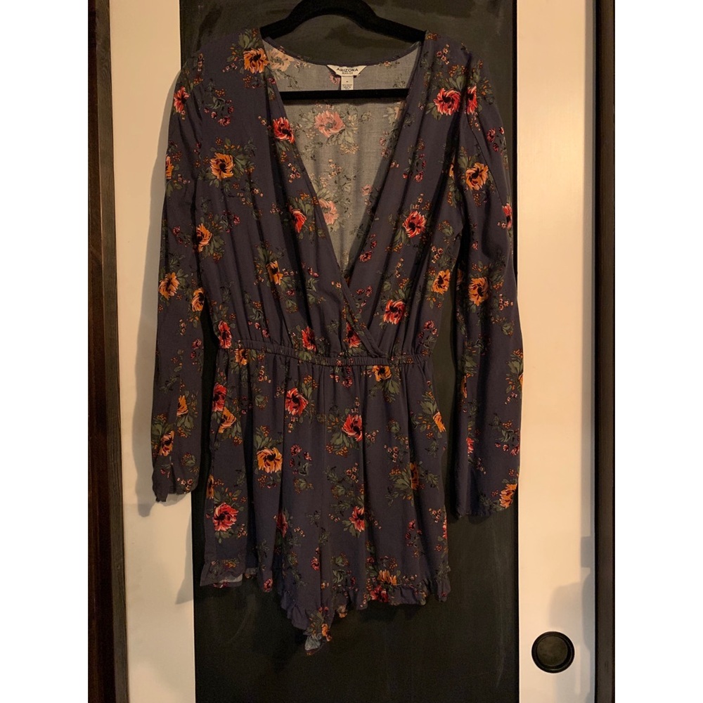 Cute romper with pockets